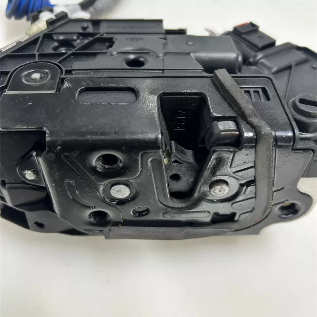 Serratura porta posteriore destra