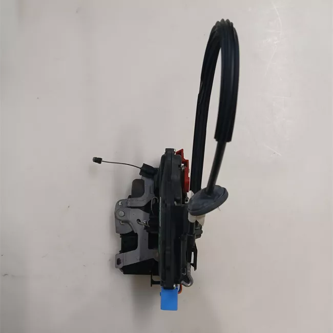 Serratura porta anteriore destra