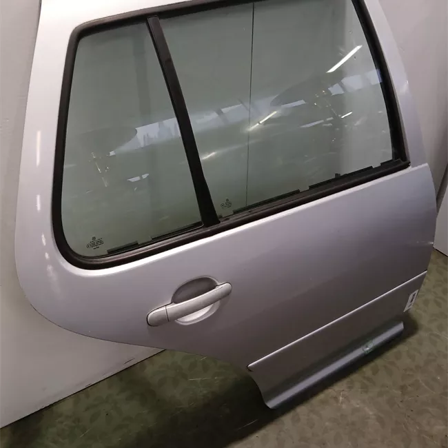 Porta posteriore destra