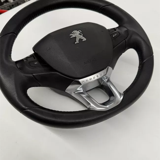 Volante Standing con comando radio nero