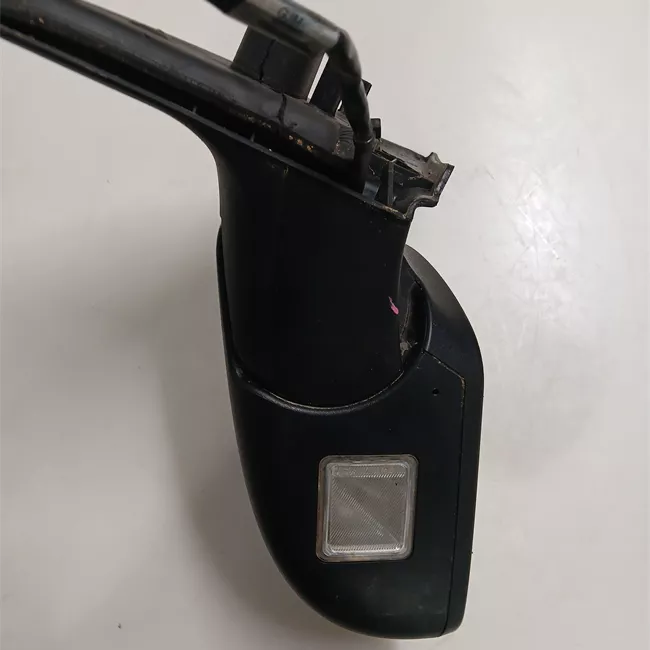 Retrovisore esterno regolazione elettrica destro Termico con luce cortesia