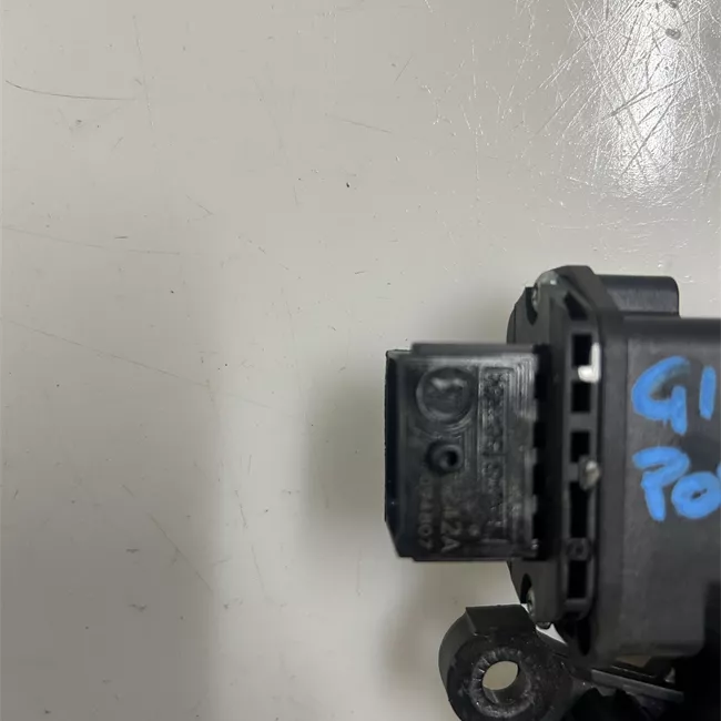 Motorino alzacristallo porta posteriore sinistro