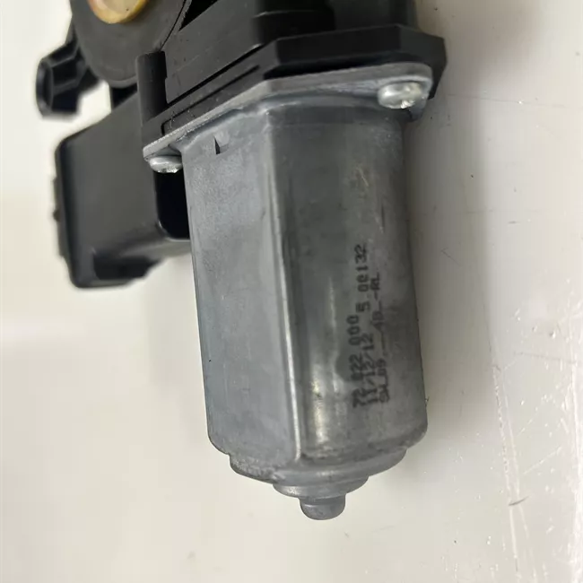 Motorino alzacristallo porta posteriore sinistro