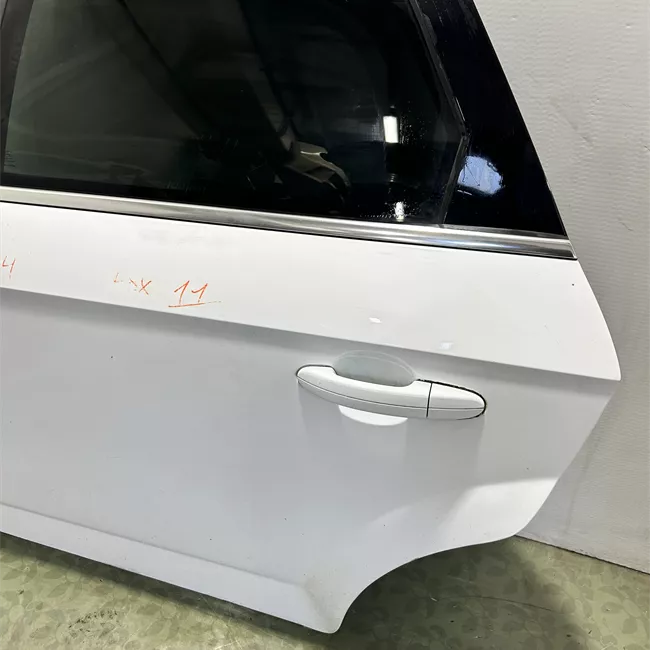 Porta posteriore sinistra Senza cerniere