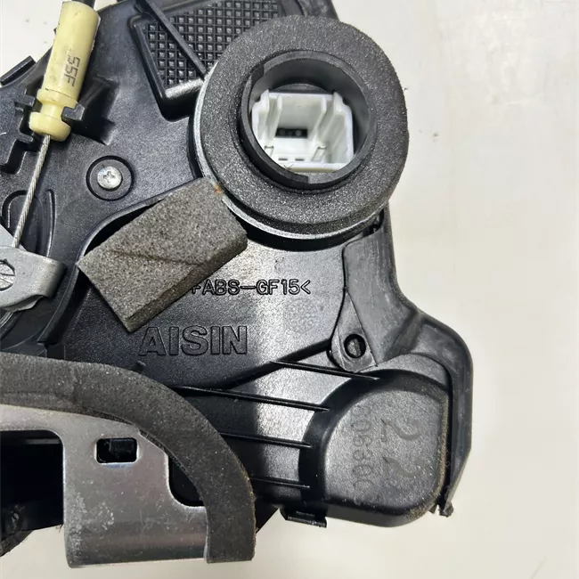 Serratura porta anteriore destra