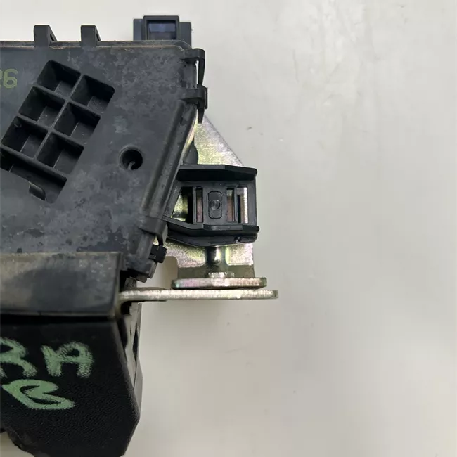 Serratura portello posteriore