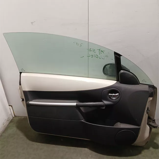 Porta anteriore sinistra