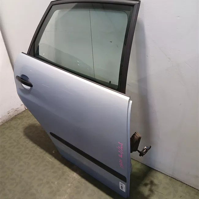 Porta posteriore destra