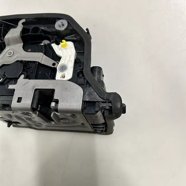 Serratura porta posteriore destra