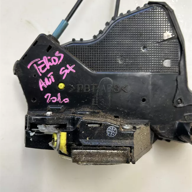 Serratura porta anteriore sinistra