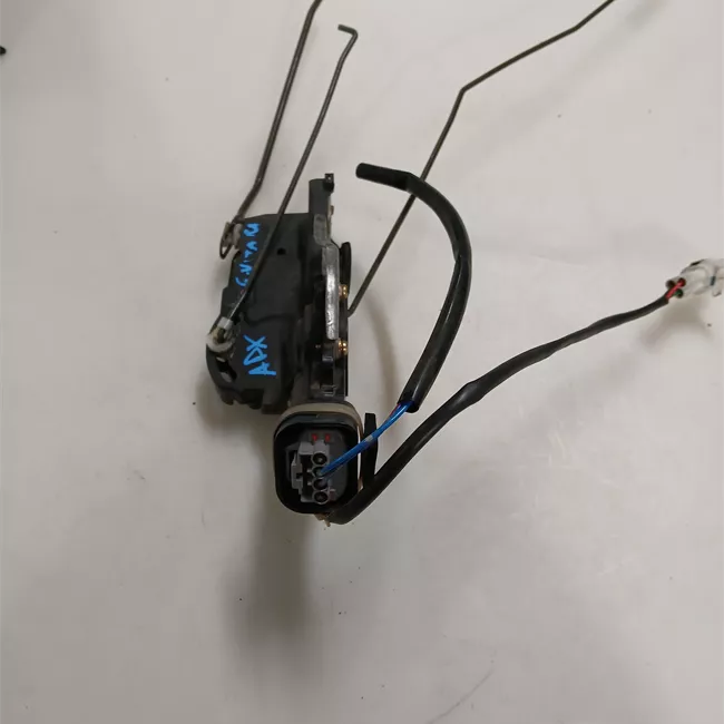 Serratura porta anteriore destra