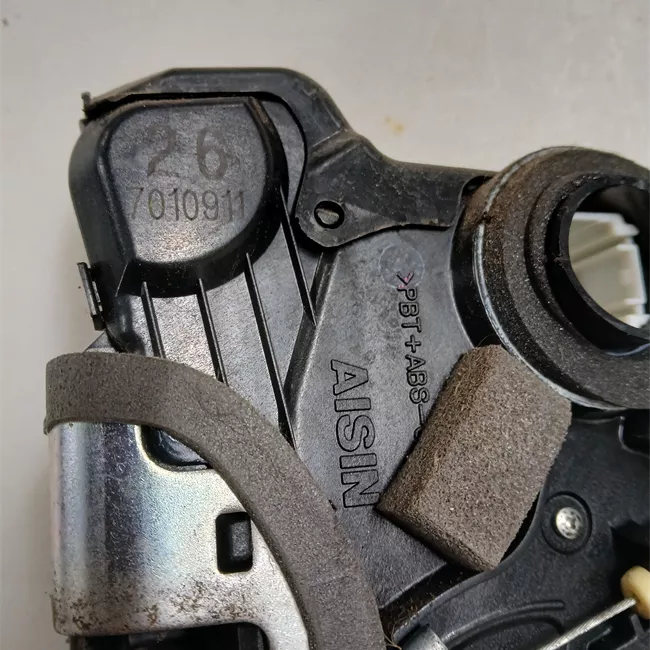 Serratura porta anteriore sinistra