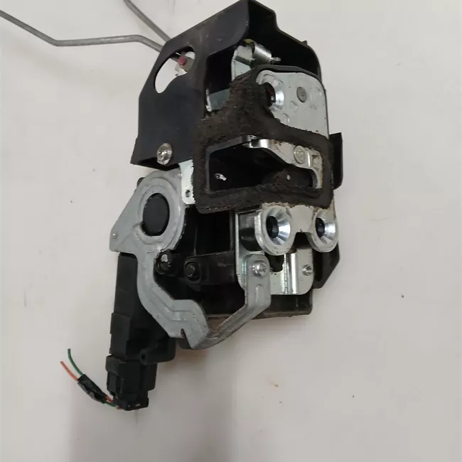 Serratura porta anteriore destra con chiusura centralizzata