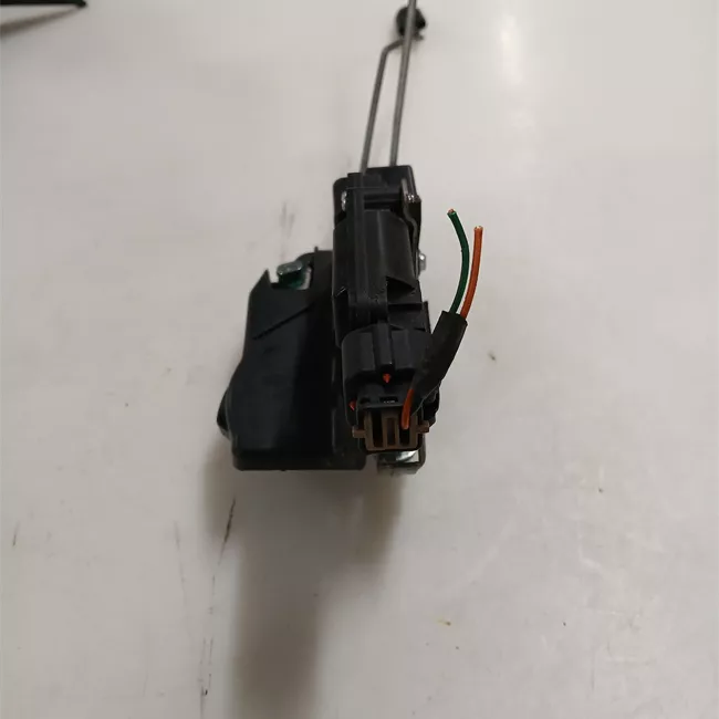 Serratura porta anteriore destra con chiusura centralizzata