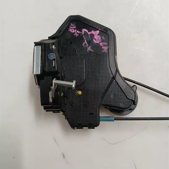 Serratura porta posteriore destra