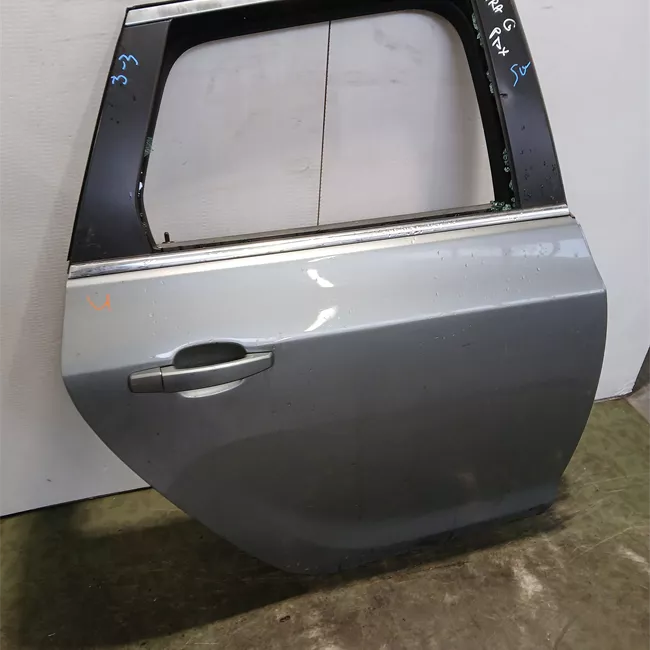 Porta posteriore destra