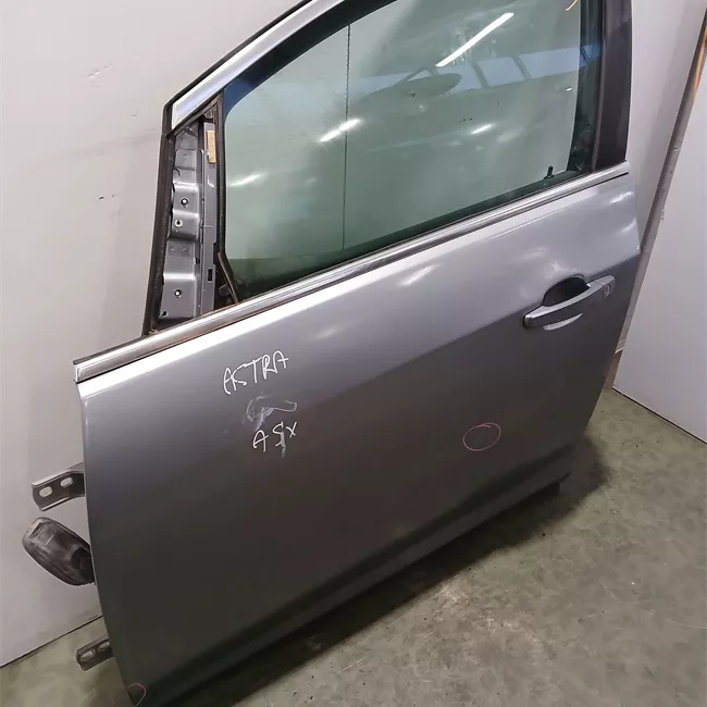 Porta anteriore sinistra