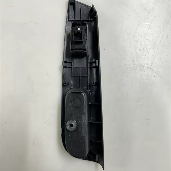 Interruttore alzacristalli porta anteriore