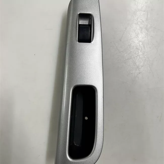 Interruttore alzacristalli porta anteriore