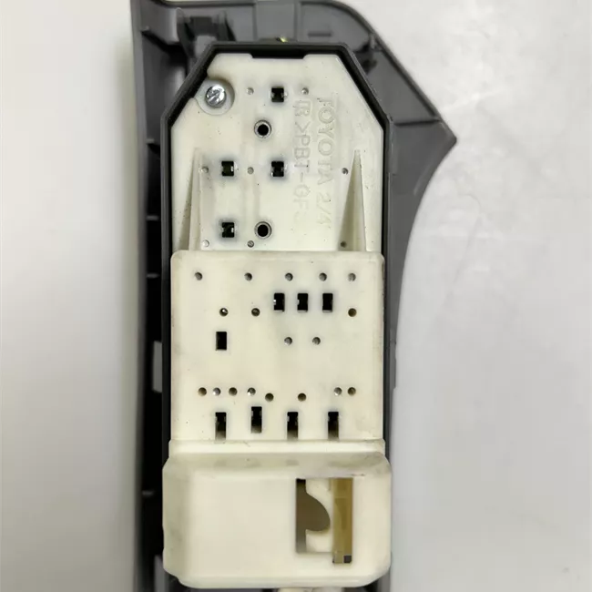 Interruttore alzacristalli porta anteriore