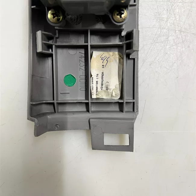 Interruttore alzacristalli porta anteriore