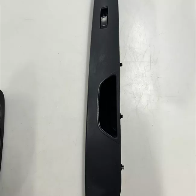 Interruttore alzacristalli porta anteriore