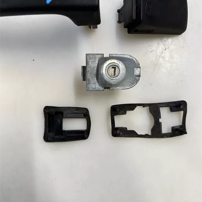 Maniglia porta anteriore sinistra nera