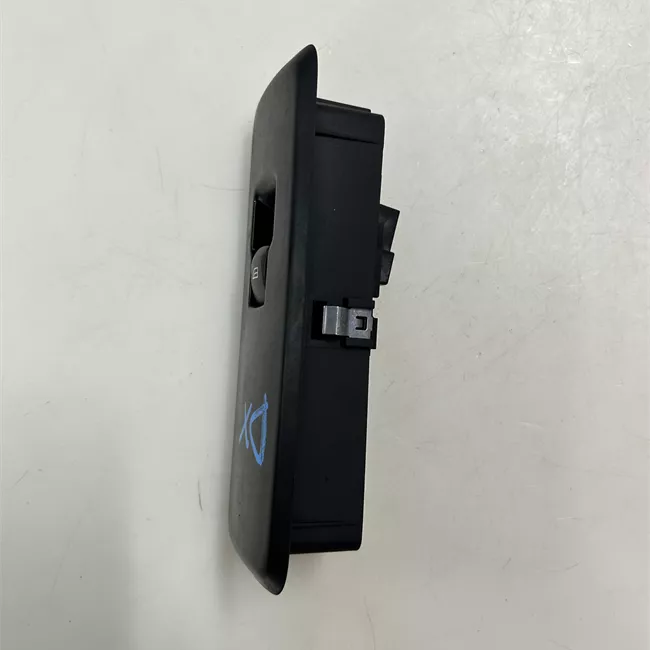 Interruttore alzacristalli porta anteriore