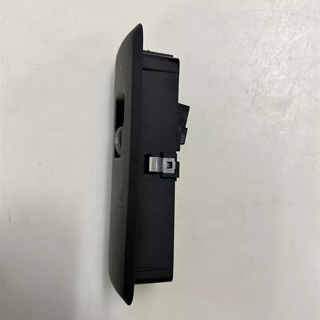 Interruttore alzacristalli porta posteriore destro