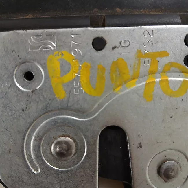 Serratura portello posteriore