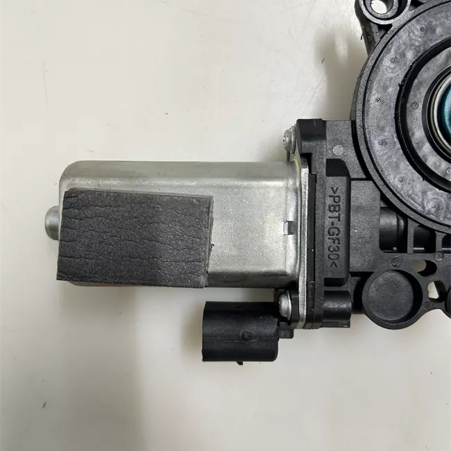 Motorino alzacristallo porta anteriore destro