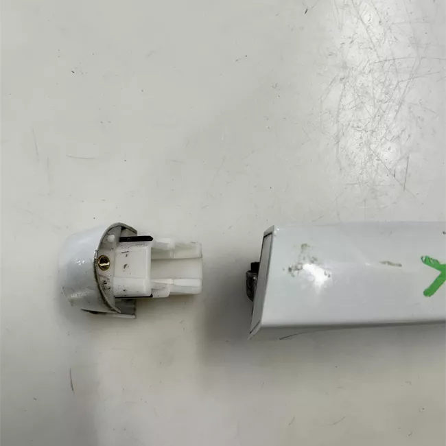 Maniglia porta posteriore sinistra primer