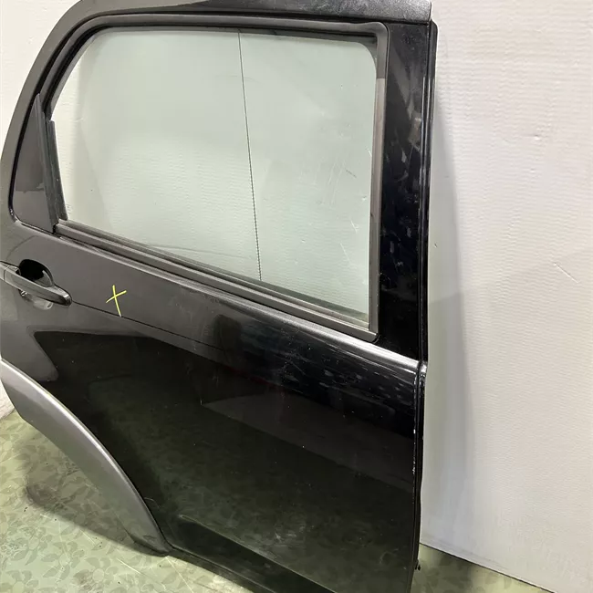 Porta posteriore destra