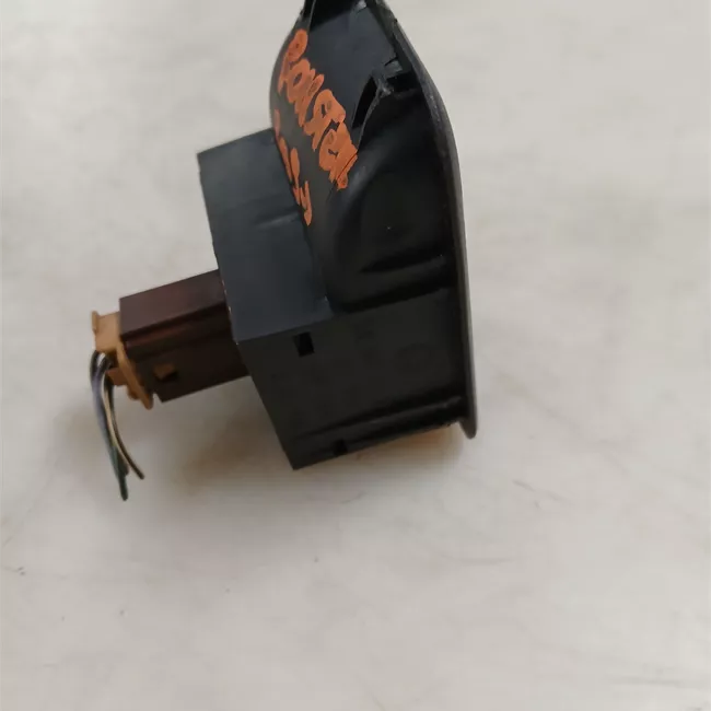 Interruttore alzacristalli porta anteriore nero/bianco