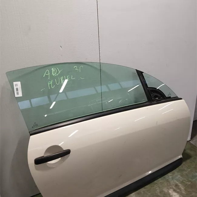 Porta anteriore destra