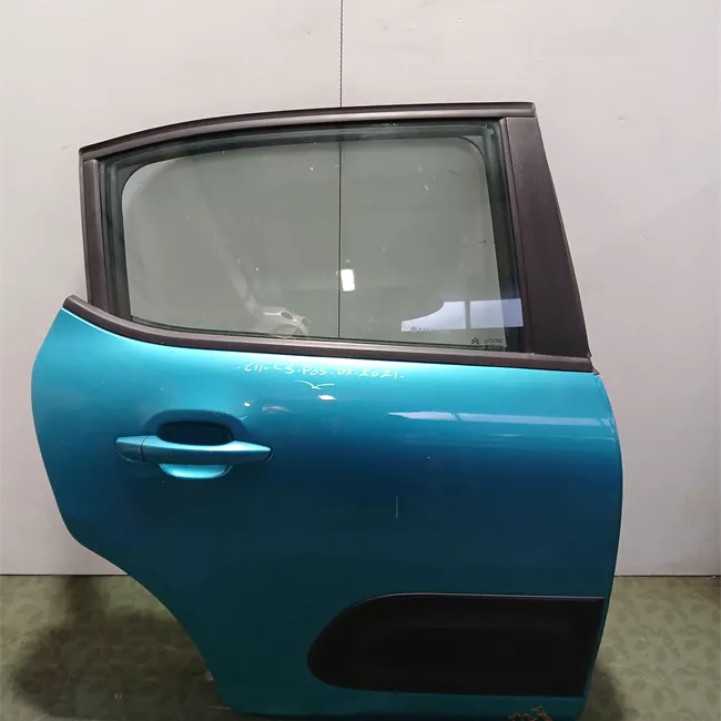 Porta posteriore destra