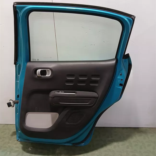 Porta posteriore destra