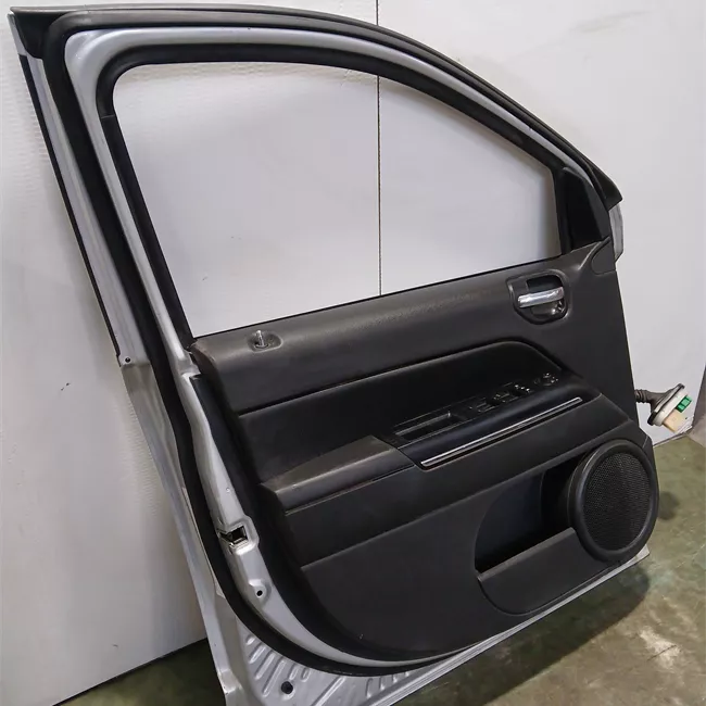 Porta anteriore sinistra