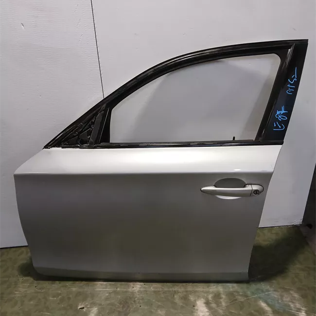 Porta anteriore sinistra