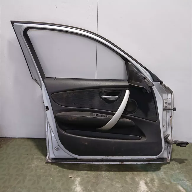 Porta anteriore sinistra