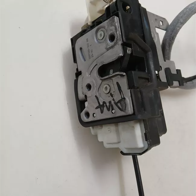 Serratura porta anteriore destra