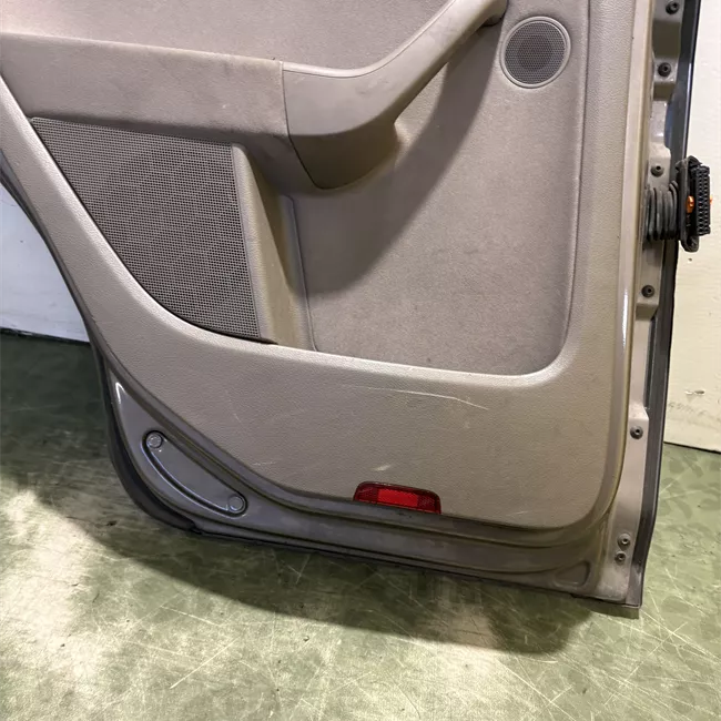 Pannello esterno porta posteriore sinistro