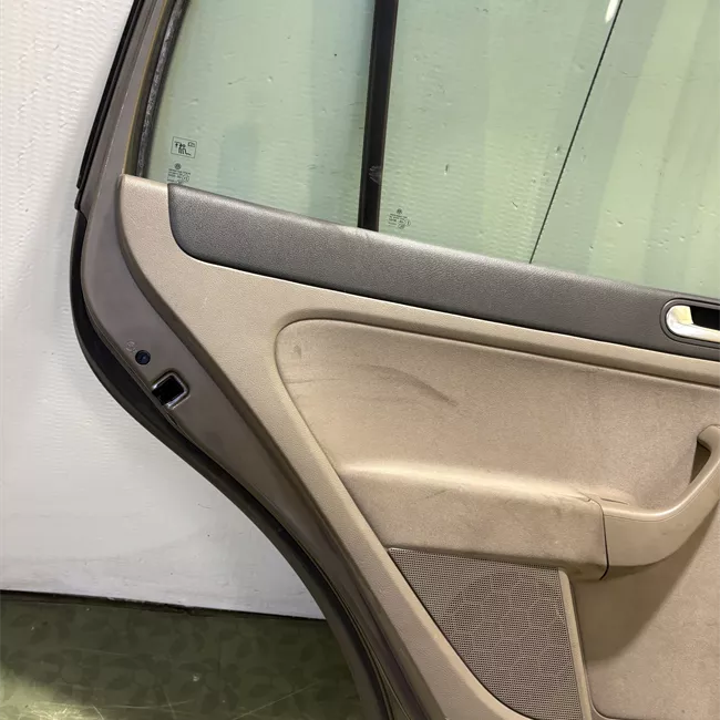 Pannello esterno porta posteriore sinistro