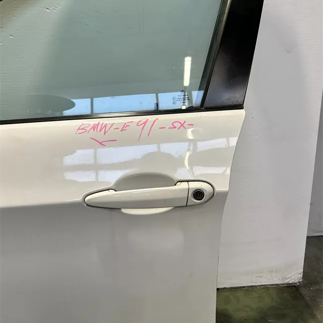 Porta anteriore sinistra