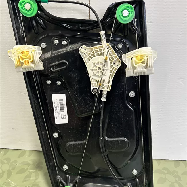 Alzacristallo elettrico porta anteriore destro con motorino