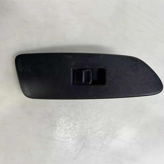 Interruttore alzacristalli porta anteriore