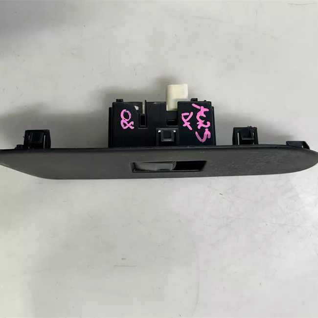 Interruttore alzacristalli porta anteriore