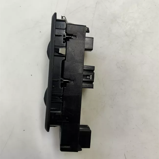 Interruttore alzacristalli porta anteriore