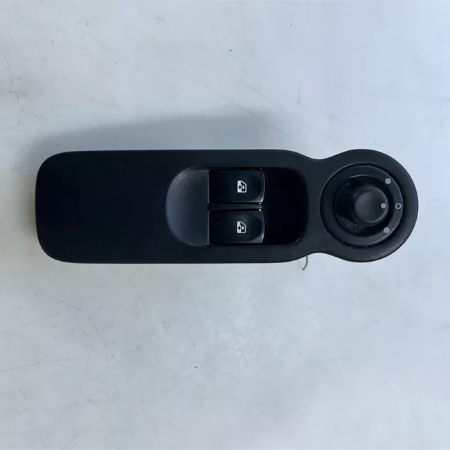 Interruttore alzacristalli porta anteriore sinistro