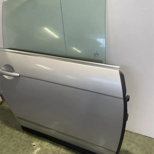 Porta posteriore destra